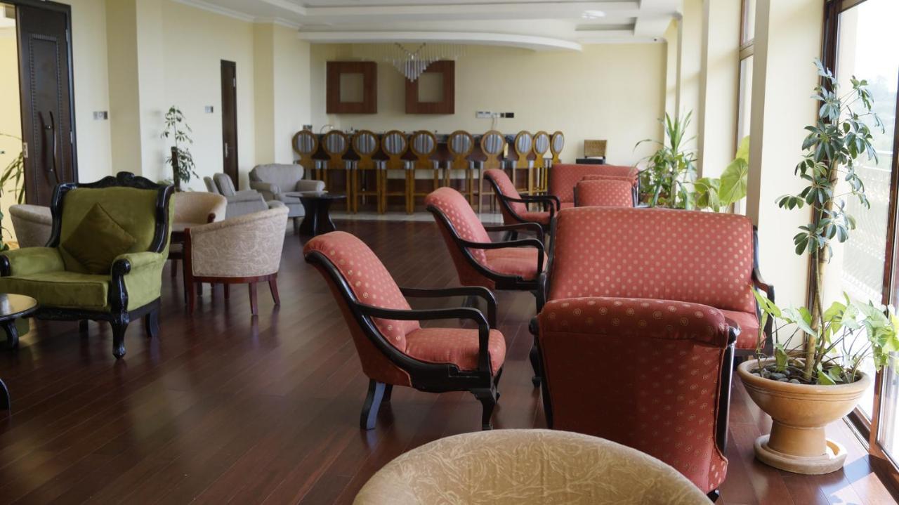 The White Rhino Hotel Nyeri Dış mekan fotoğraf