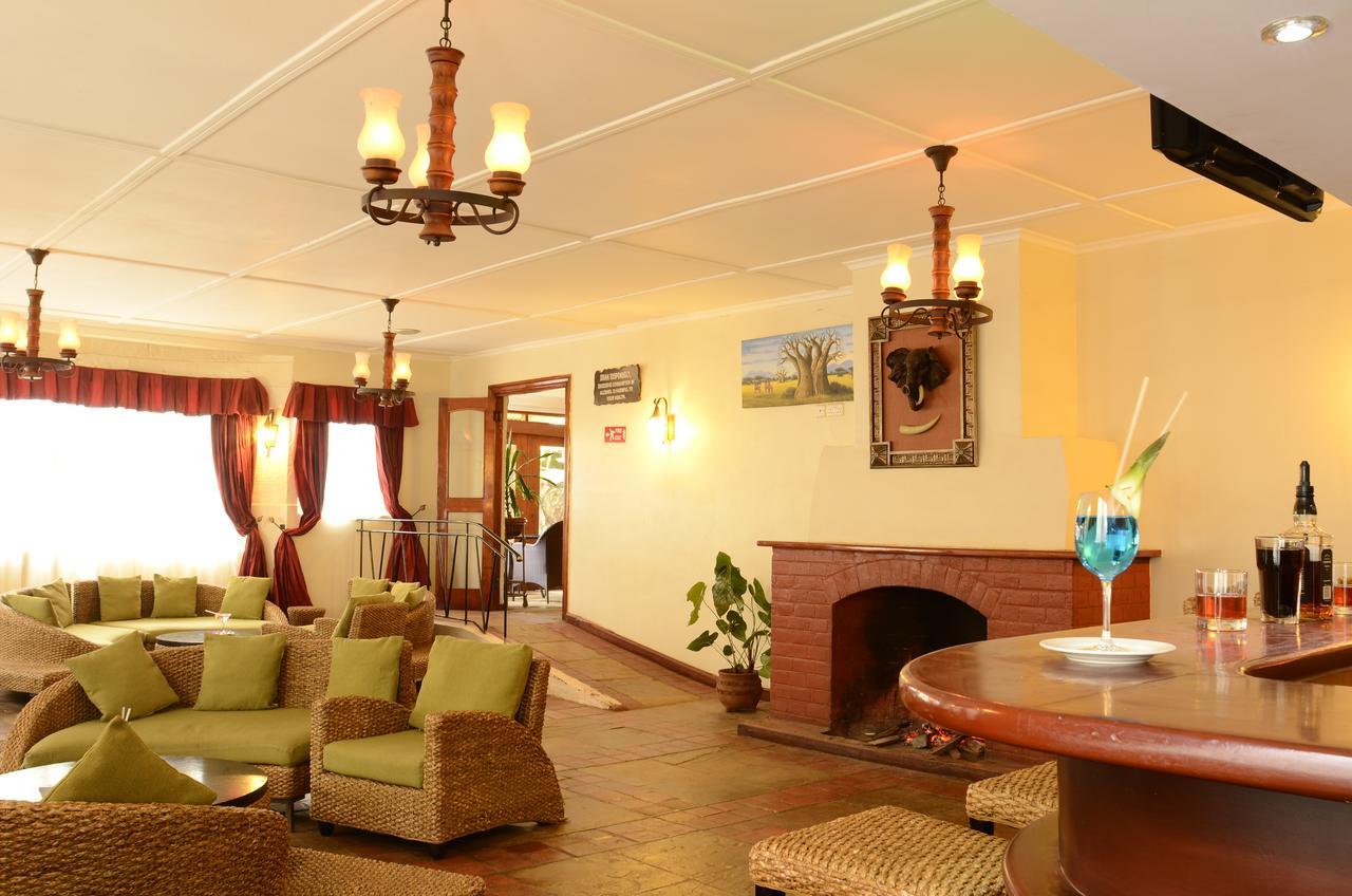 The White Rhino Hotel Nyeri Dış mekan fotoğraf