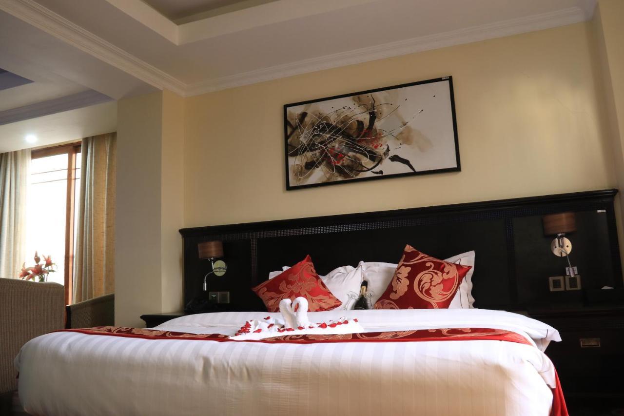 The White Rhino Hotel Nyeri Dış mekan fotoğraf